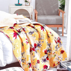 DaDa Bedding Yellow Floral Quilted Throw Blanket - Hummingbirds Farmhouse Red Flowers for Couch, Sofa or Bed- Scalloped Edges - 50 x 60