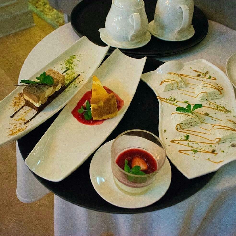 Flat Porcelain White Dish With Handles 12" inch | 31 Cm-4