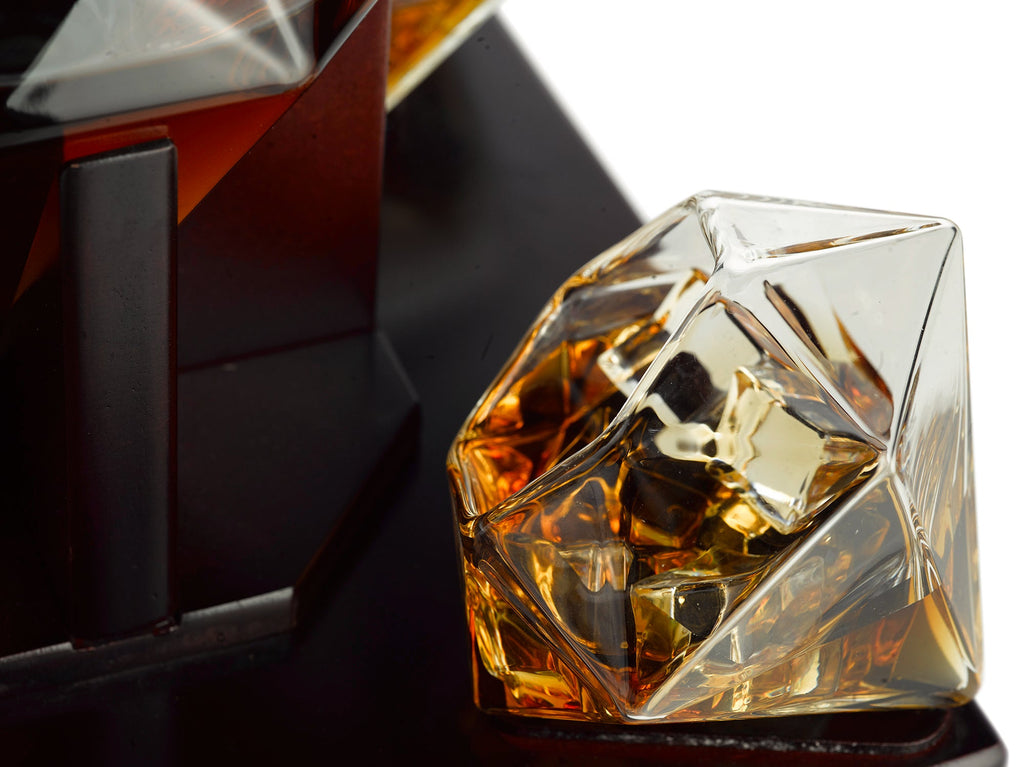 Diamond Whiskey and Wine Decanter, 750ml With 4 Diamond Glasses-2