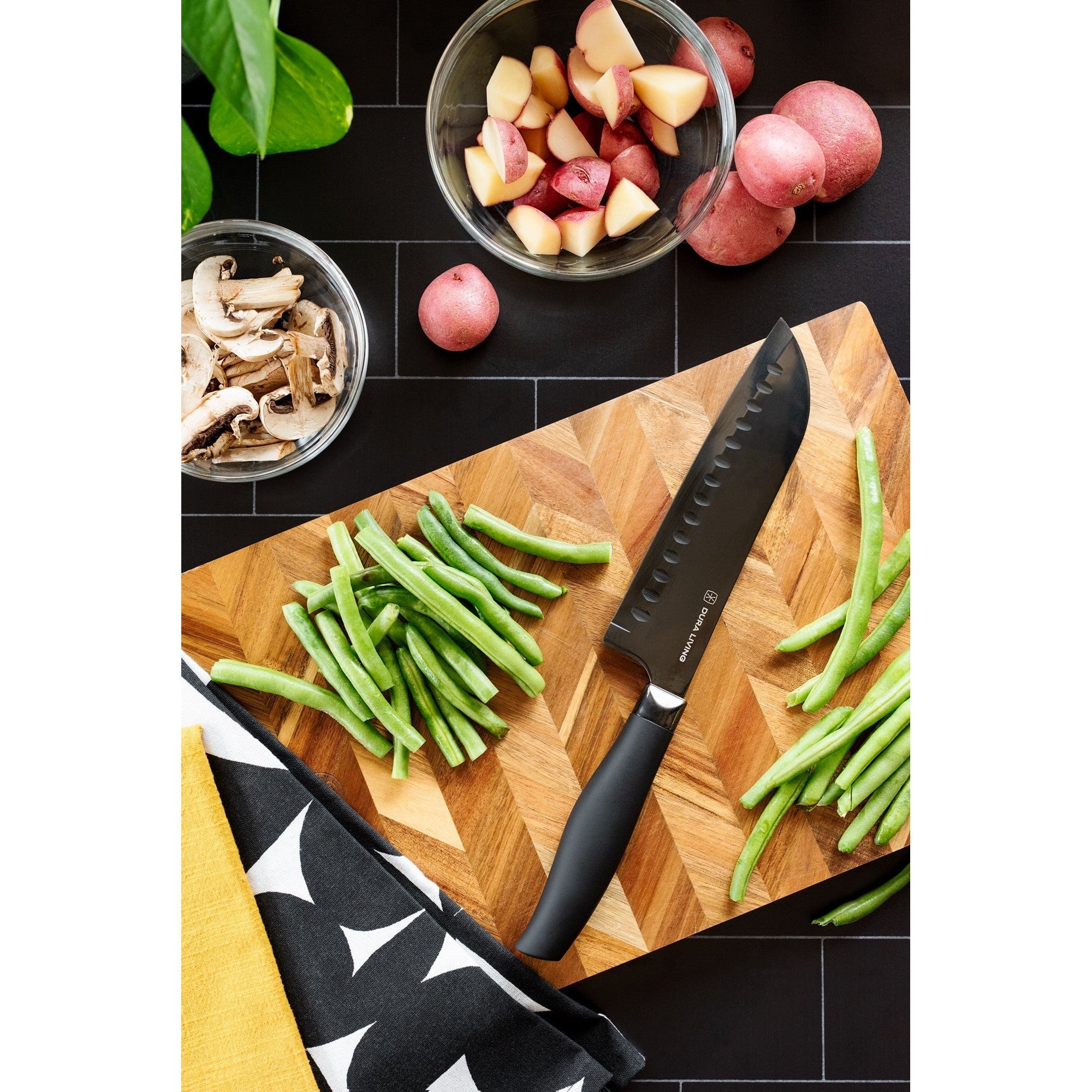 Titan 7 inch Santoku Knife - Black-2