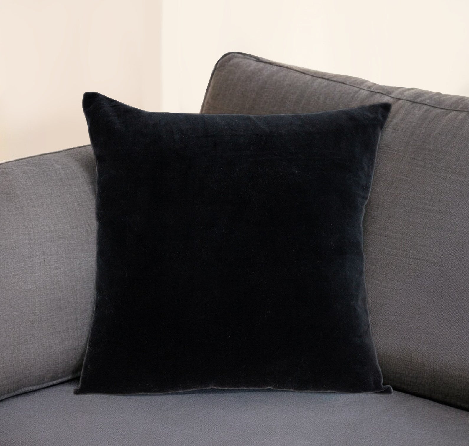 18" Black Velvet Throw Pillow-0