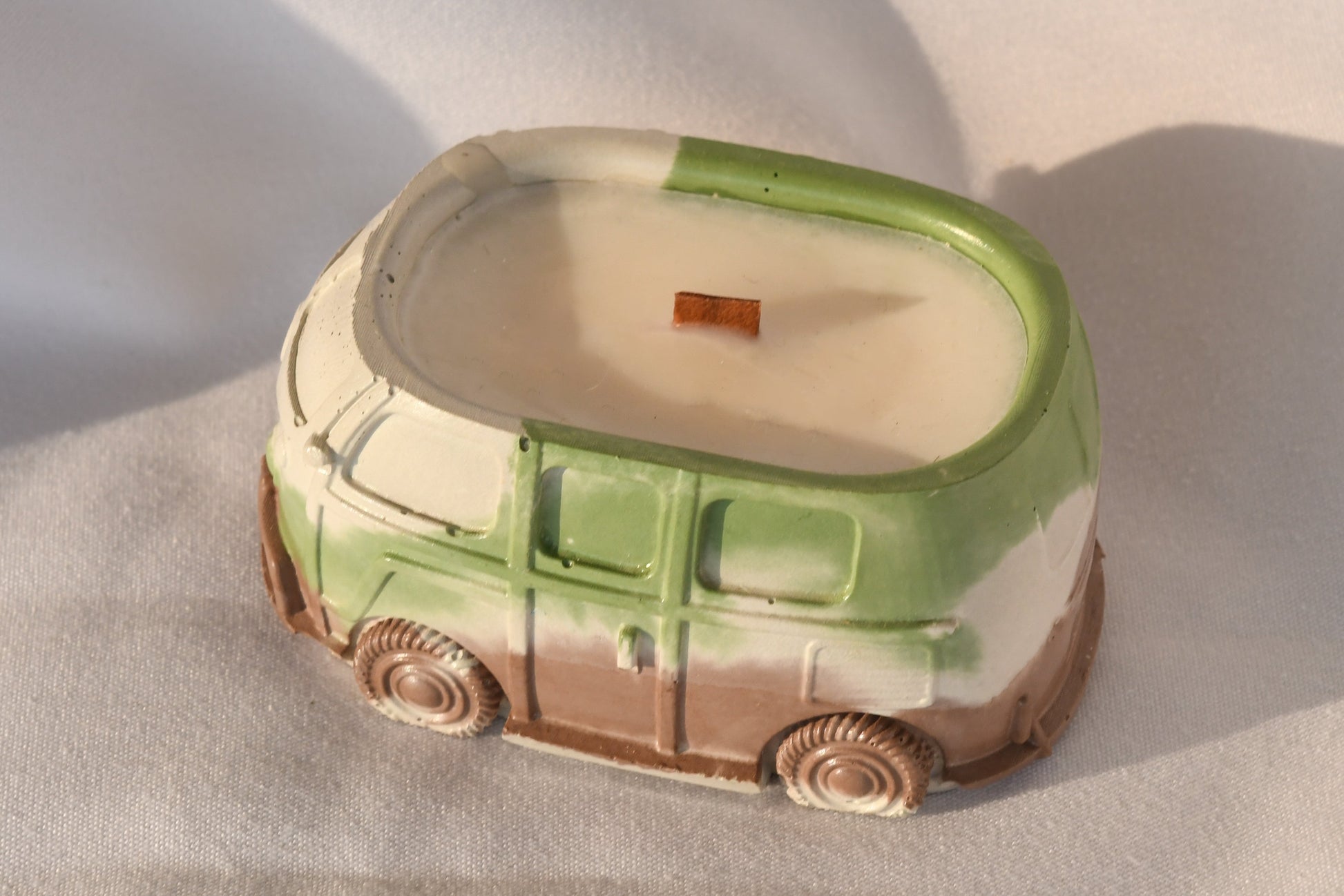 Retro Van Candle | Wood Wick-9