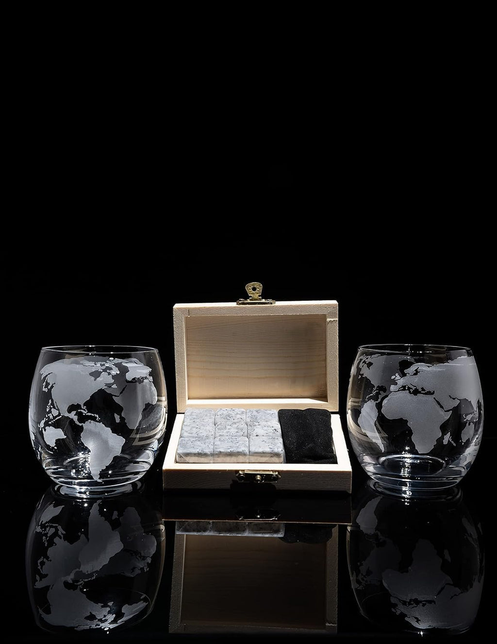 Whiskey Decanter Globe Set with 2 Etched Whiskey Glasses - 850ml-3