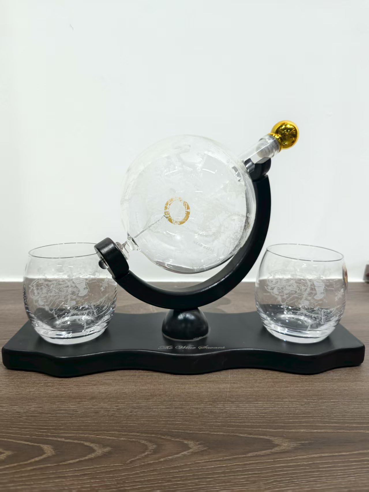 Middle Earth Decanter Set with Gold Ring -3