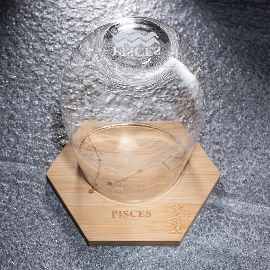 Set of 2 Zodiac Sign Wine Glasses with 2 Wooden Coasters (Pisces)-3