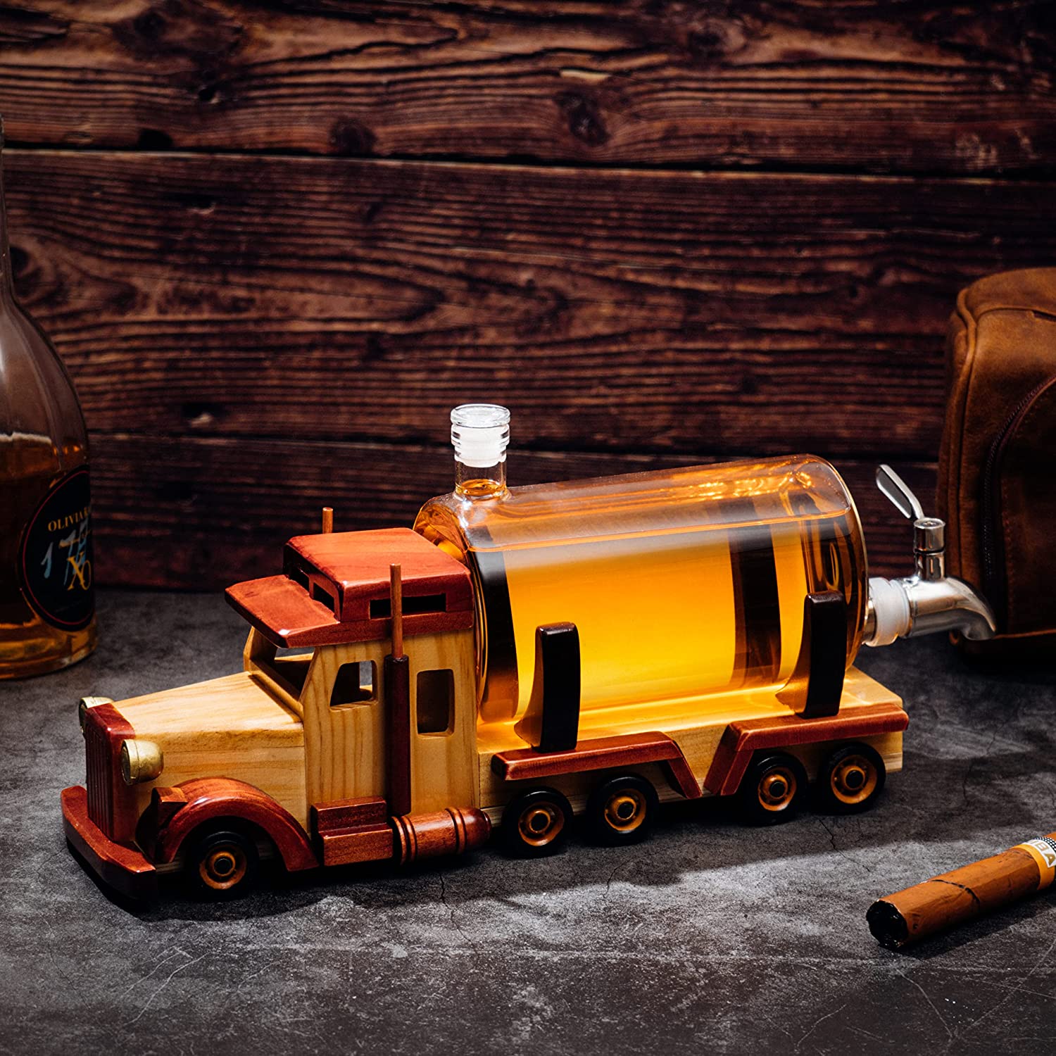 Truck Wine & Whiskey Decanter, 1000ml 18"L-2