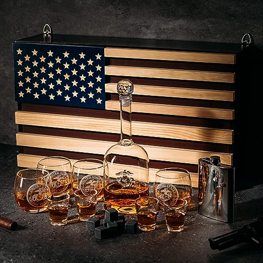 Marine Big Box Wall Decor Murphy with Decanter-1