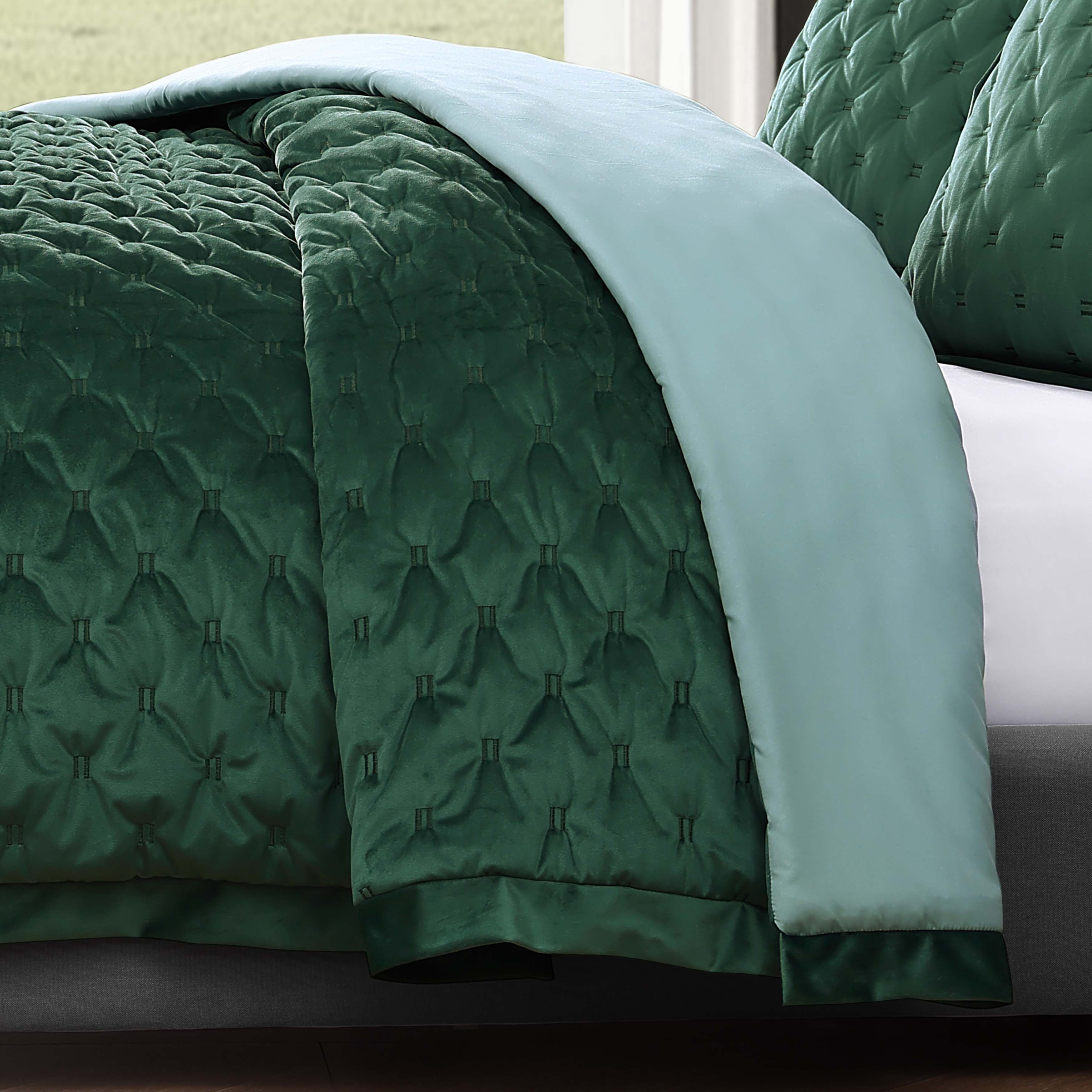 Bebejan 3 Piece Velvet Comforter Set