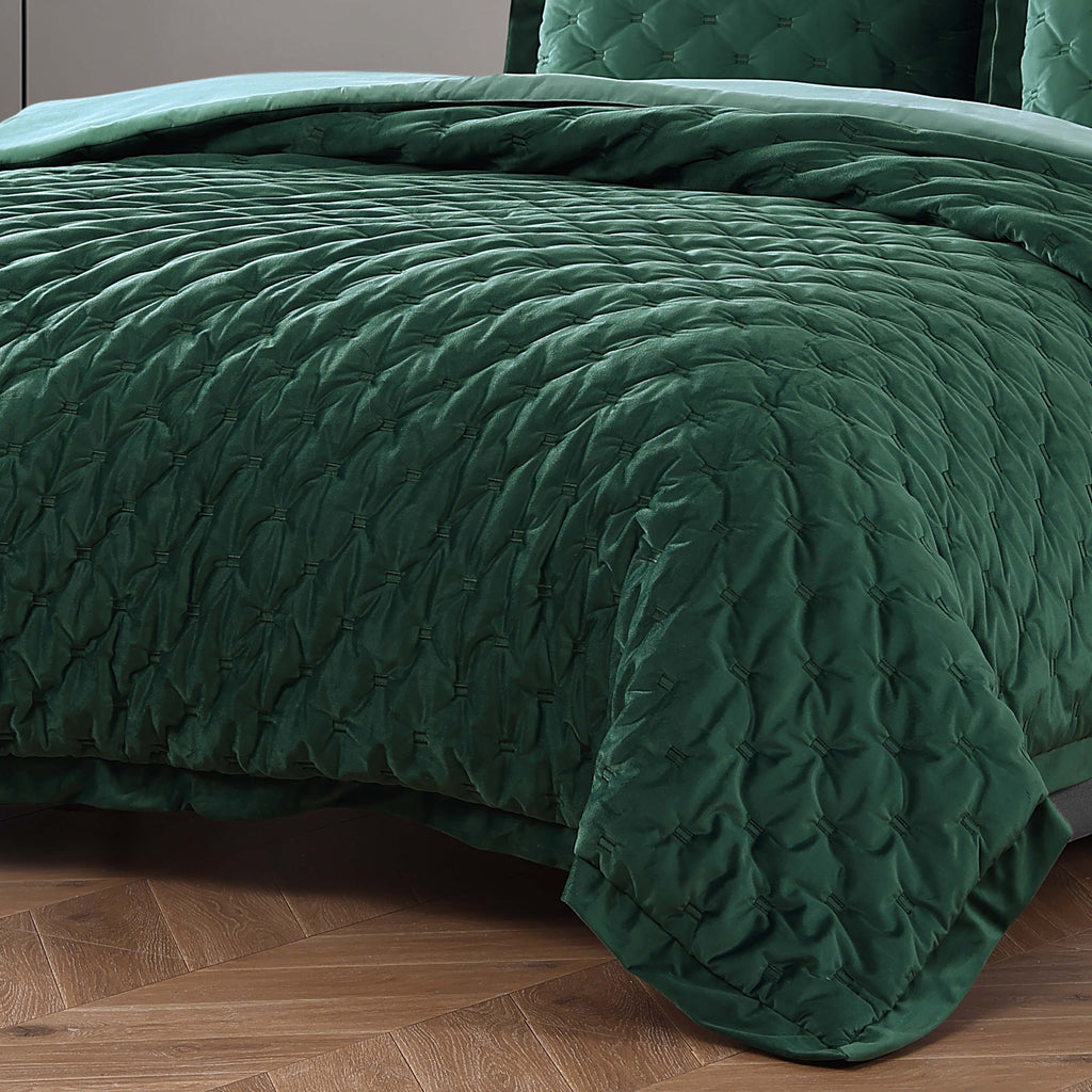 Bebejan 3 Piece Velvet Comforter Set