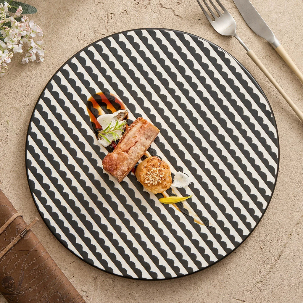 Black & White Geometric Ceramic Dinner Plate – 10.25" Modern Tableware-0