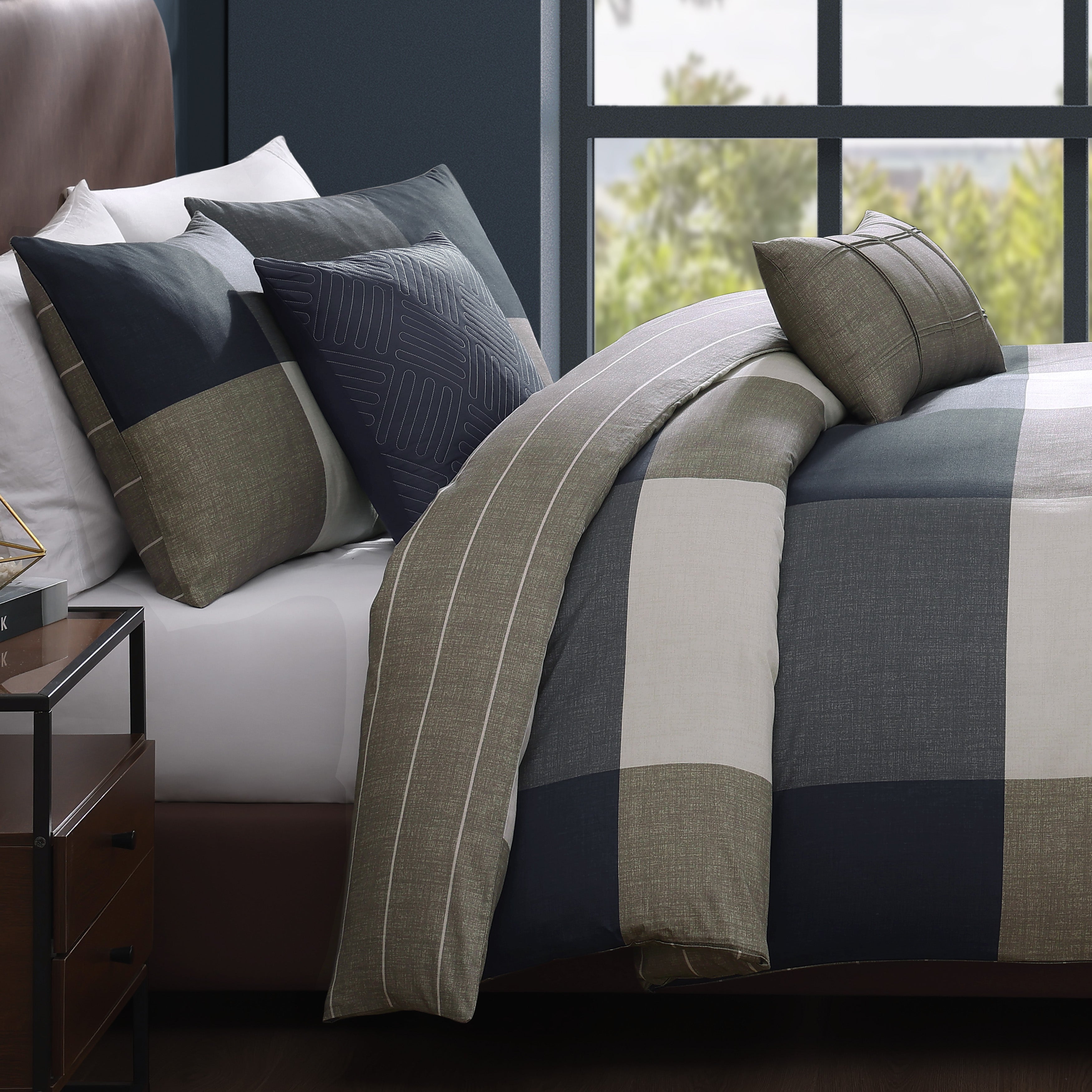 Bebejan Checkered Navy Tan 5 Piece Reversible Comforter Set