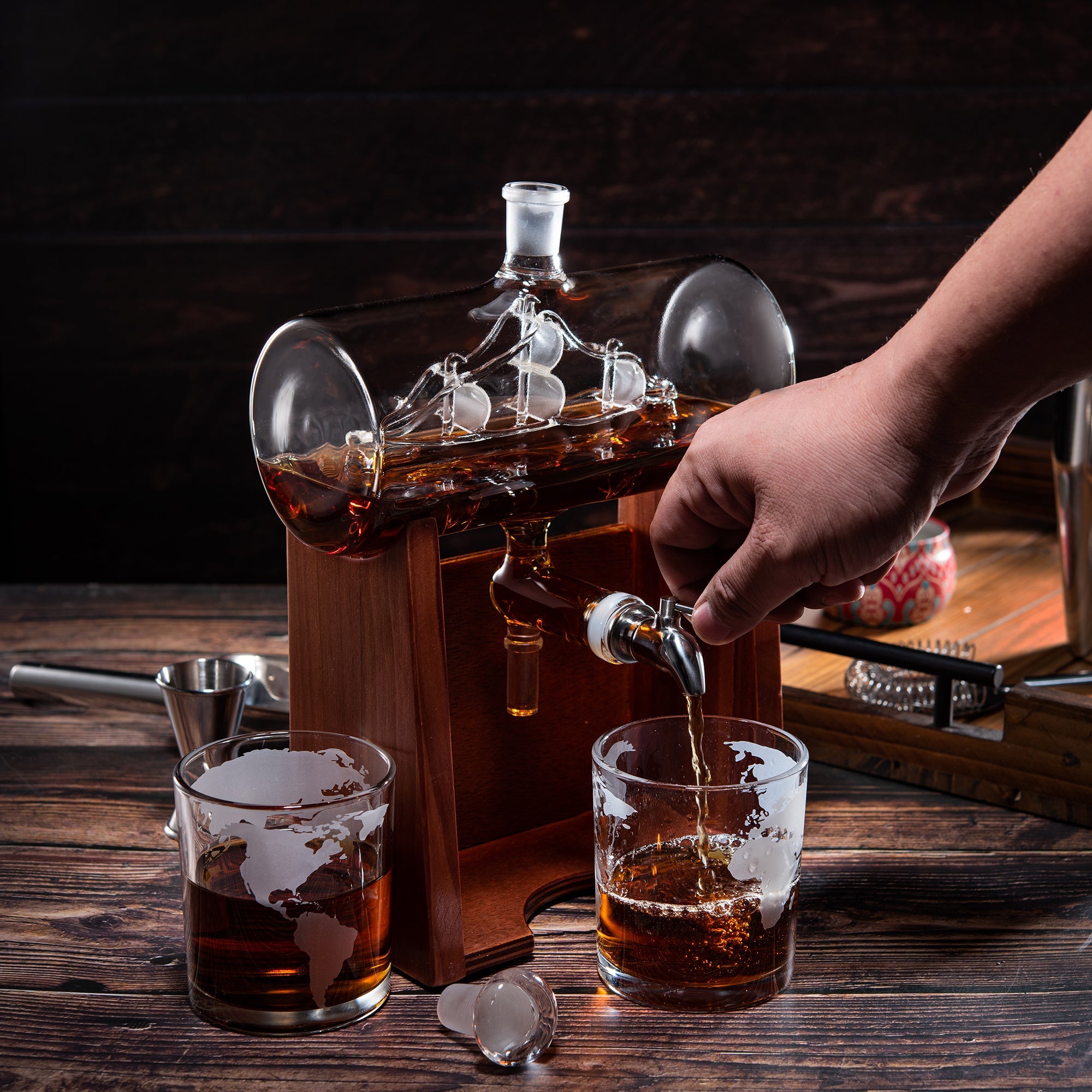 Whiskey & Wine Decanter Set 1250ml-4