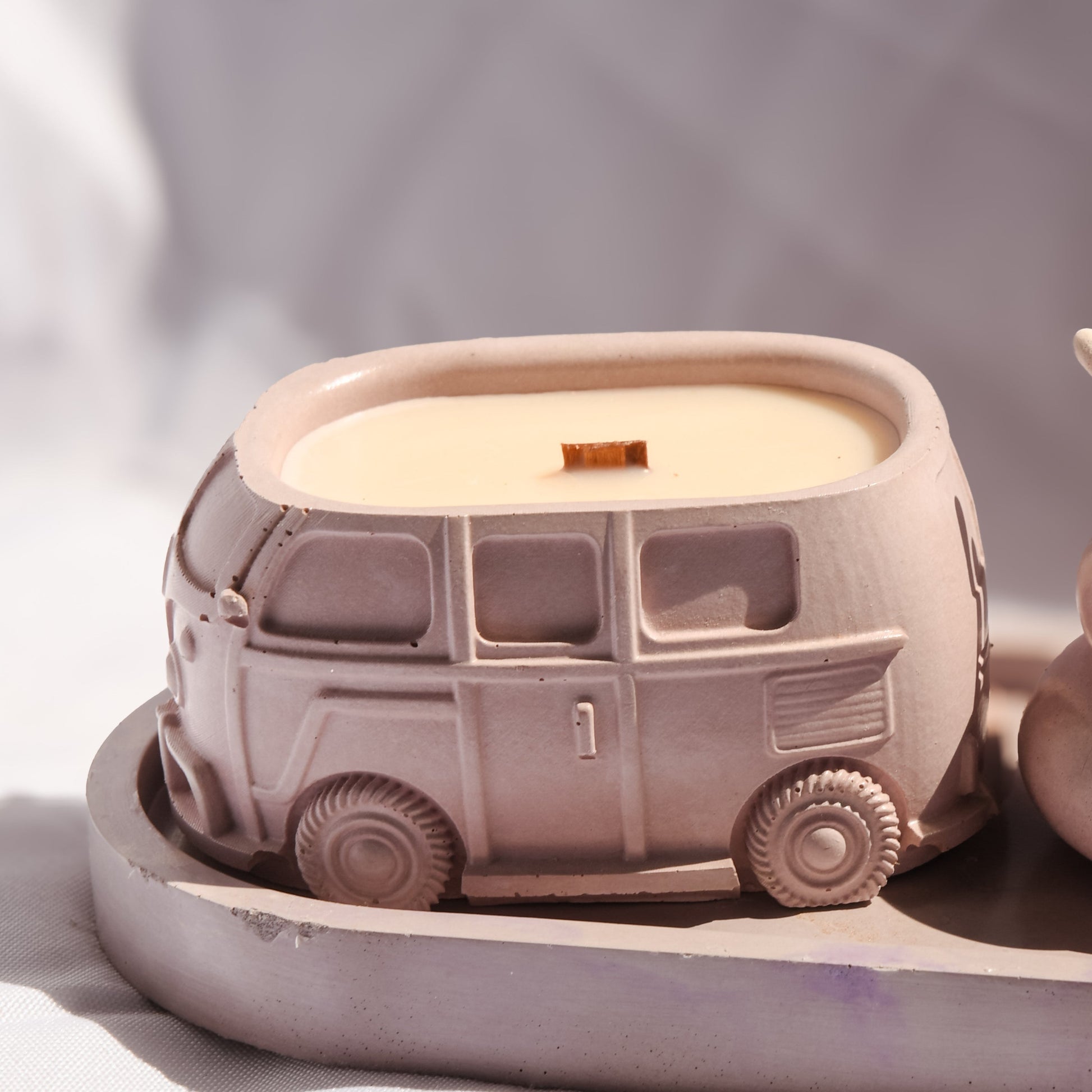 Retro Van Candle | Wood Wick-3