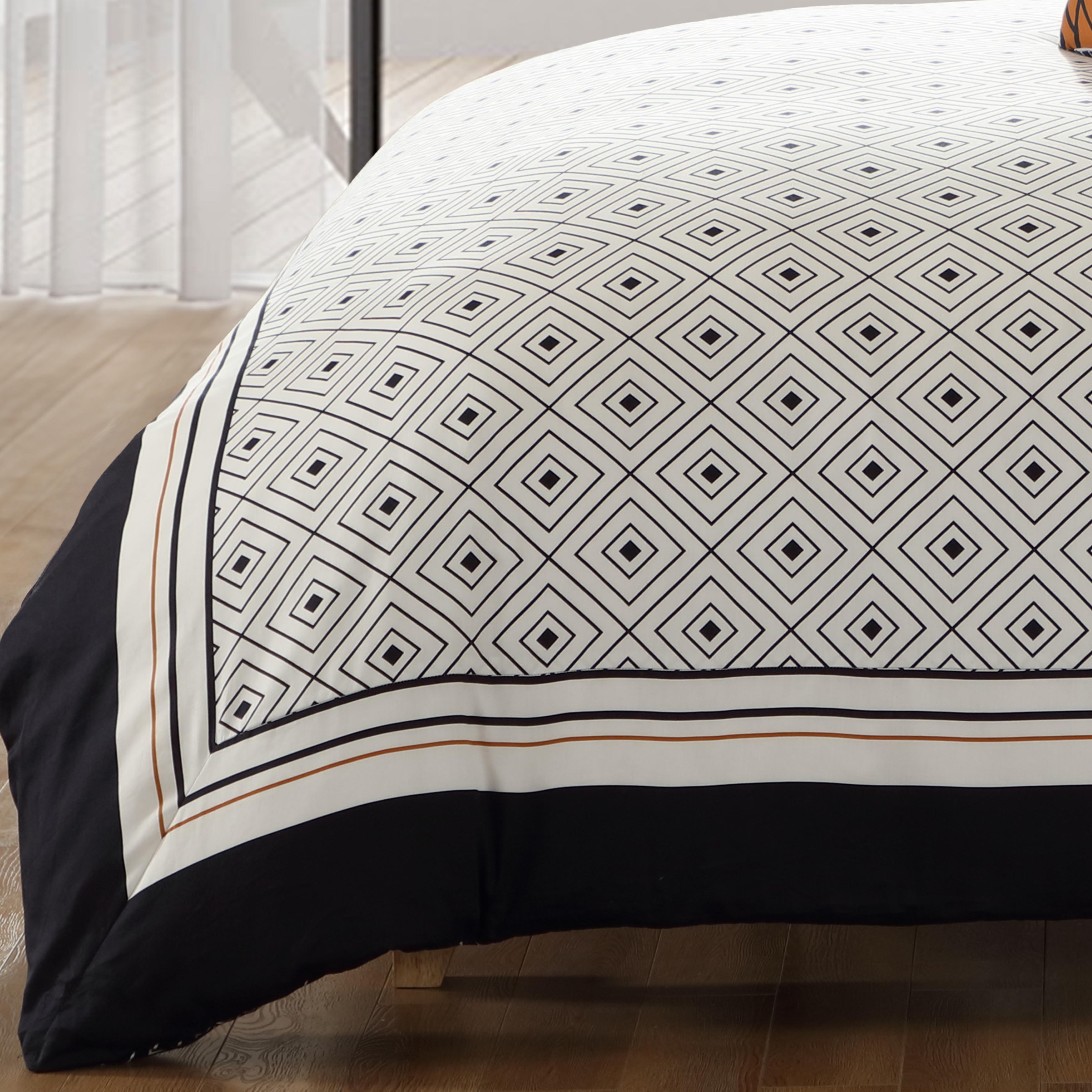 Bebejan Geometric Black & White 5 Piece Reversible Comforter Set
