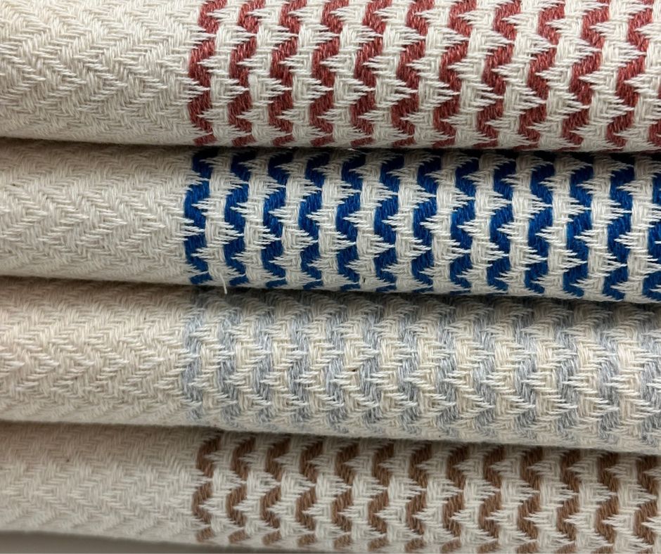 DOTTY HAND TOWEL-2