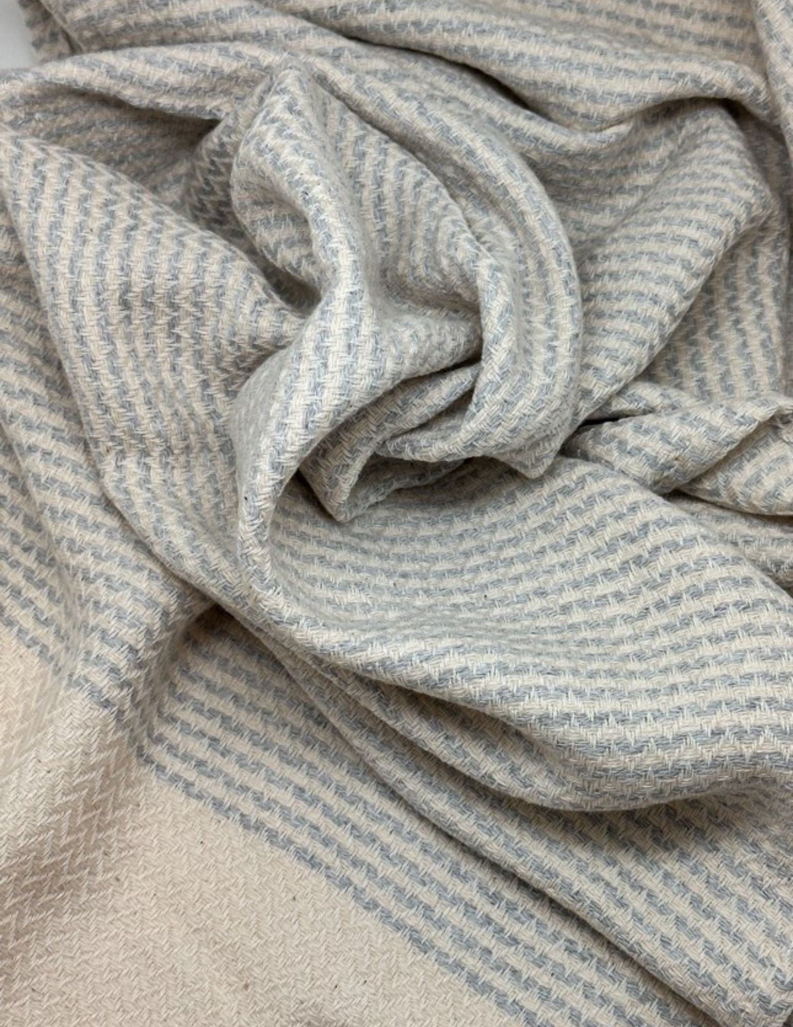 DOTTY HAND TOWEL-4
