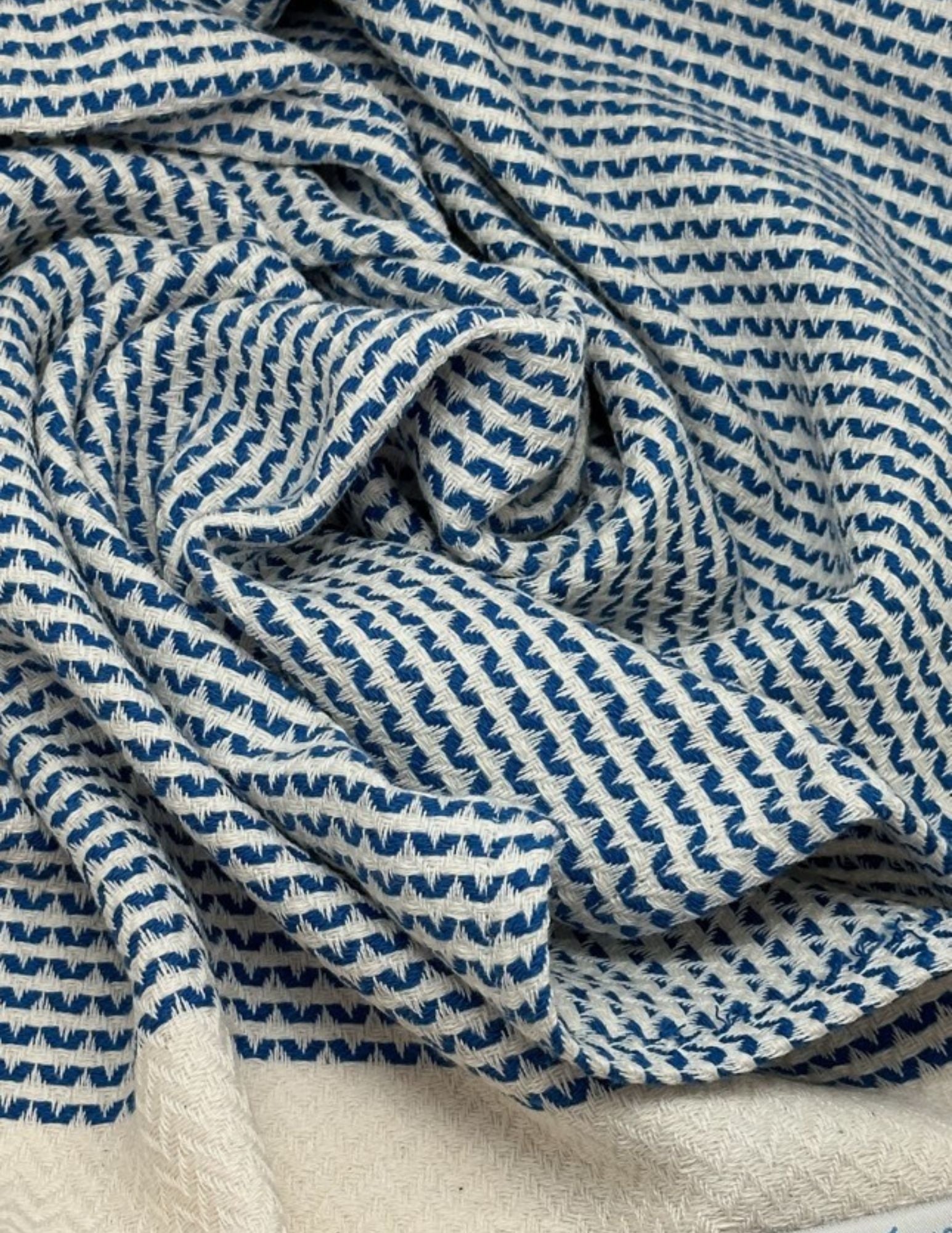 DOTTY HAND TOWEL-6