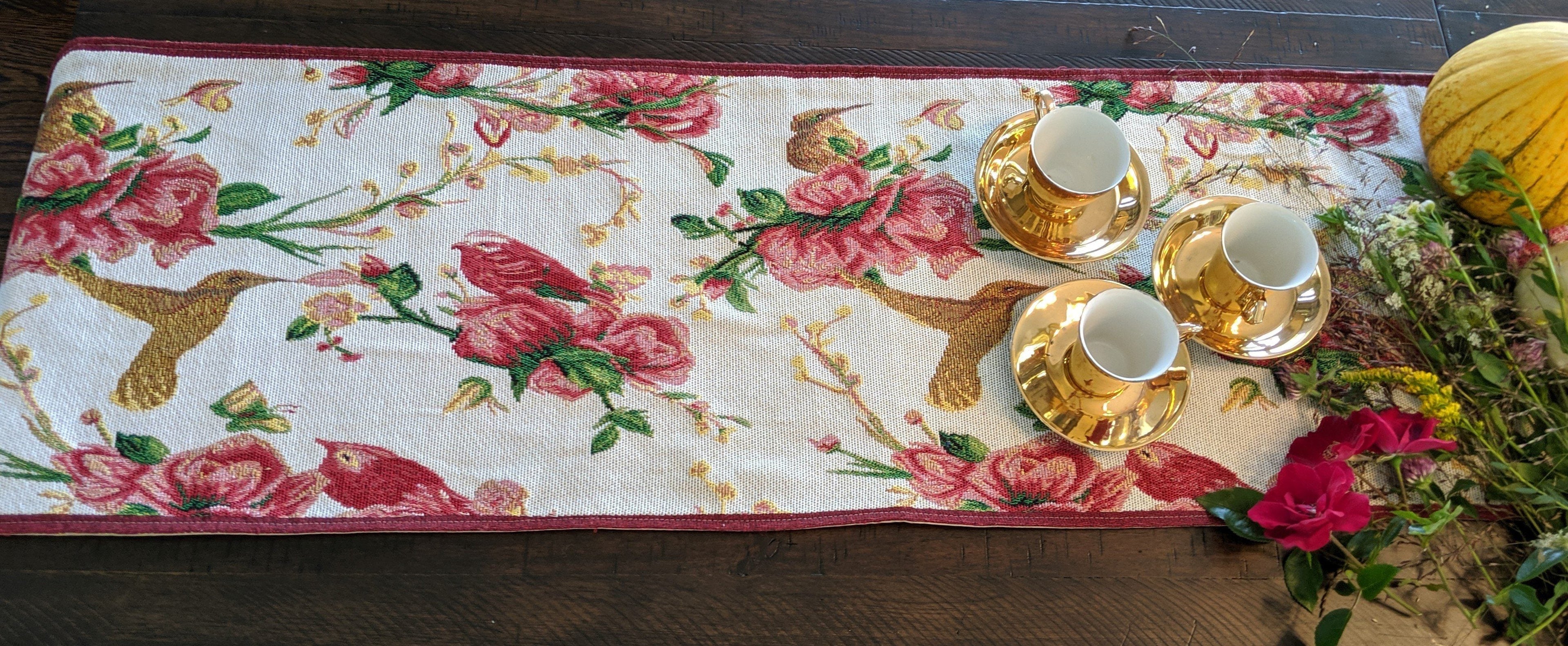 Tache Floral Red Roses Hummingbirds Ivory Woven Tapestry Table Runner (18109)-3