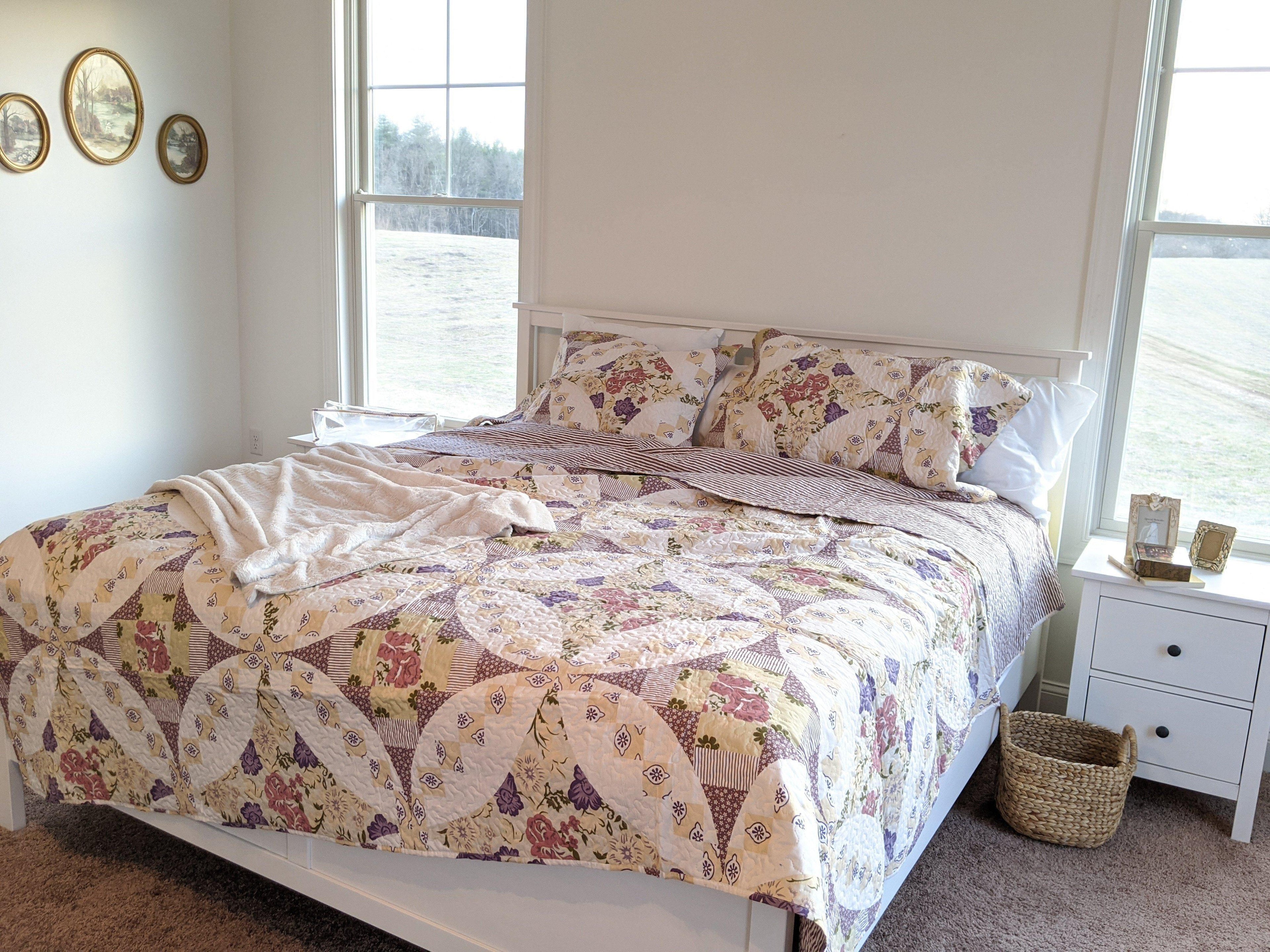 DaDa Bedding Wisteria Cottage Roses Floral Lightweight Quilted Bedspread Set (HS-1003)-4