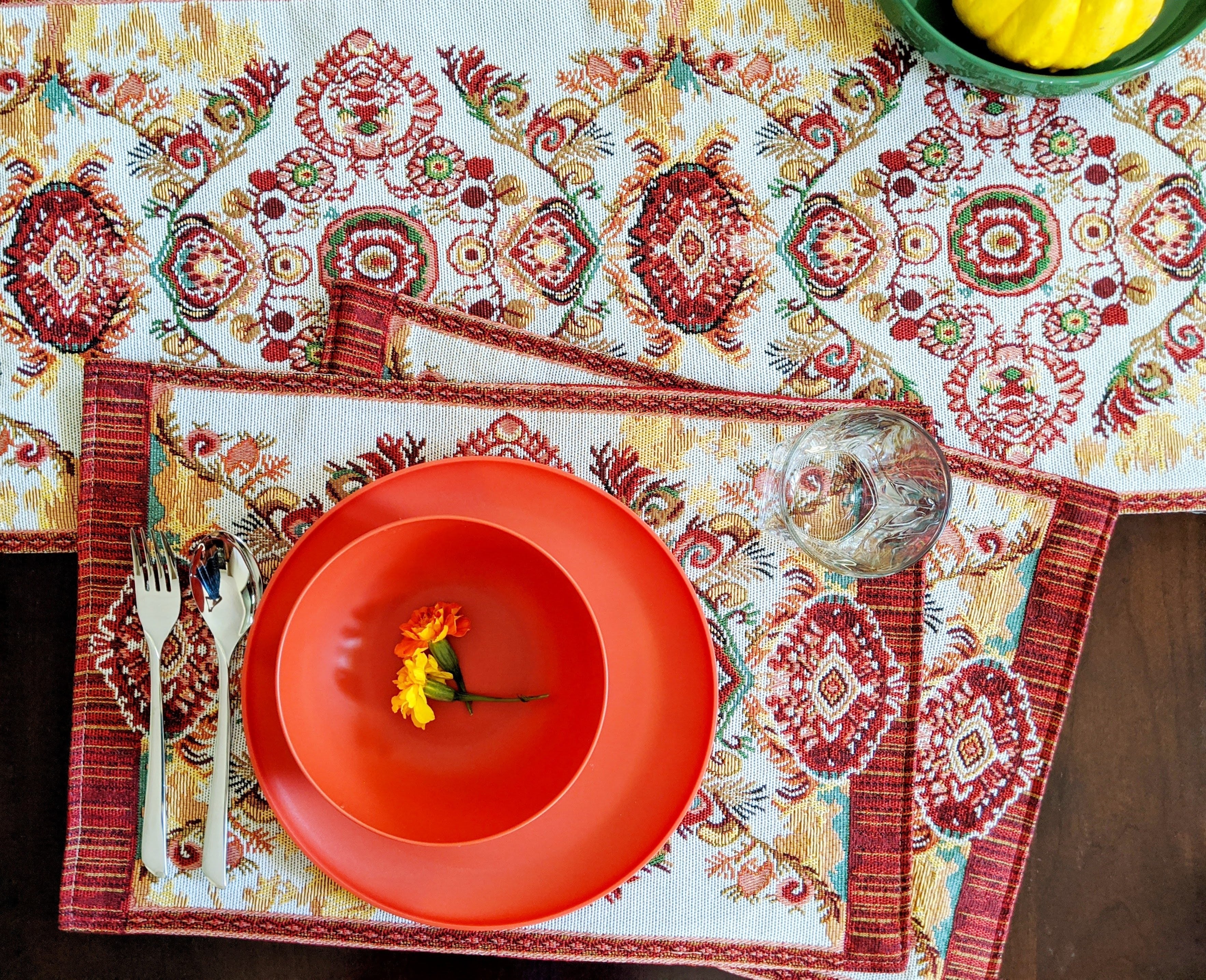 Tache Elegant Burgundy Ornate Paisley Woven Tapestry Table Runner (18194)-3