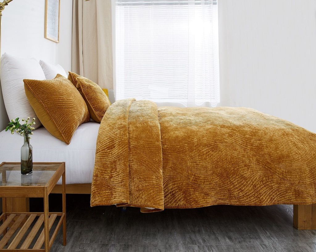Tache Velvet Dreams Melted Gold Plush Waves Cushion Covers / Euro Sham (JHW-852Y)-2