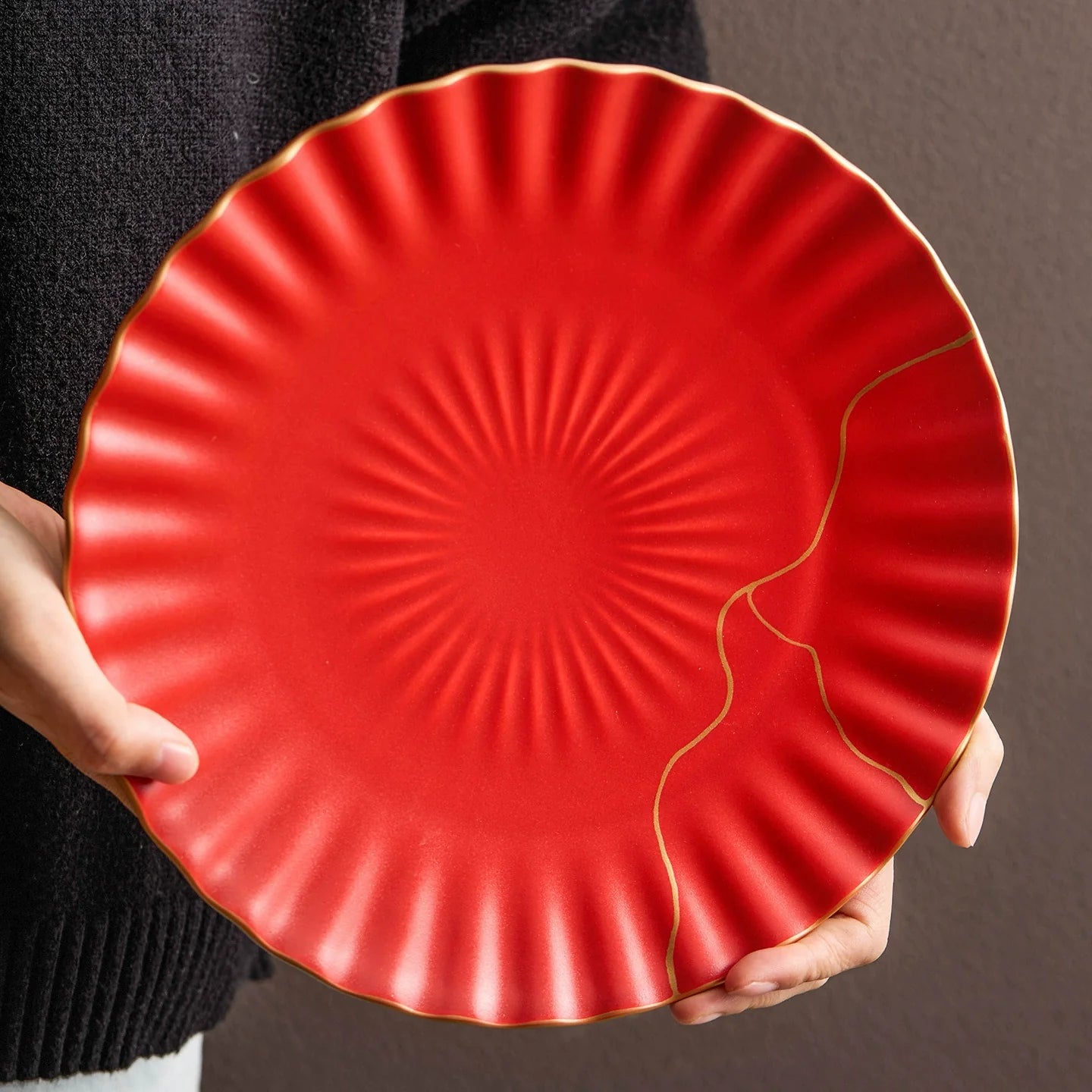 Luxury Red Ceramic Dinner Plate with Golden Rim – 10" Japanese Style Flat Plate-3