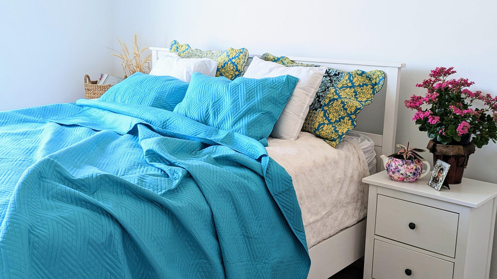 DaDa Bedding Gentle Wave Turquoise Teal Blue Lagoon Lightweight Quilted Bedspread Set (LH3000)-4