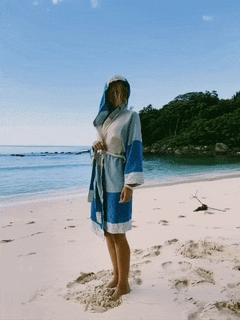 Turkish Cotton Hooded Bathrobe – Lightweight Multi-Color Robe (Shipping fees may apply)
