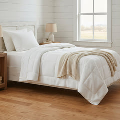 DaDa Bedding Dreamy Soft Velvet Ivory White Plush Velour Tufted Quilted Comforter Set (JHW861)