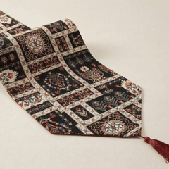 DaDalogy Bedding Elegant Woven Mughal Floral Tapestry Table Runner, Dark Noir Botanical Vintage Fleur (18197)