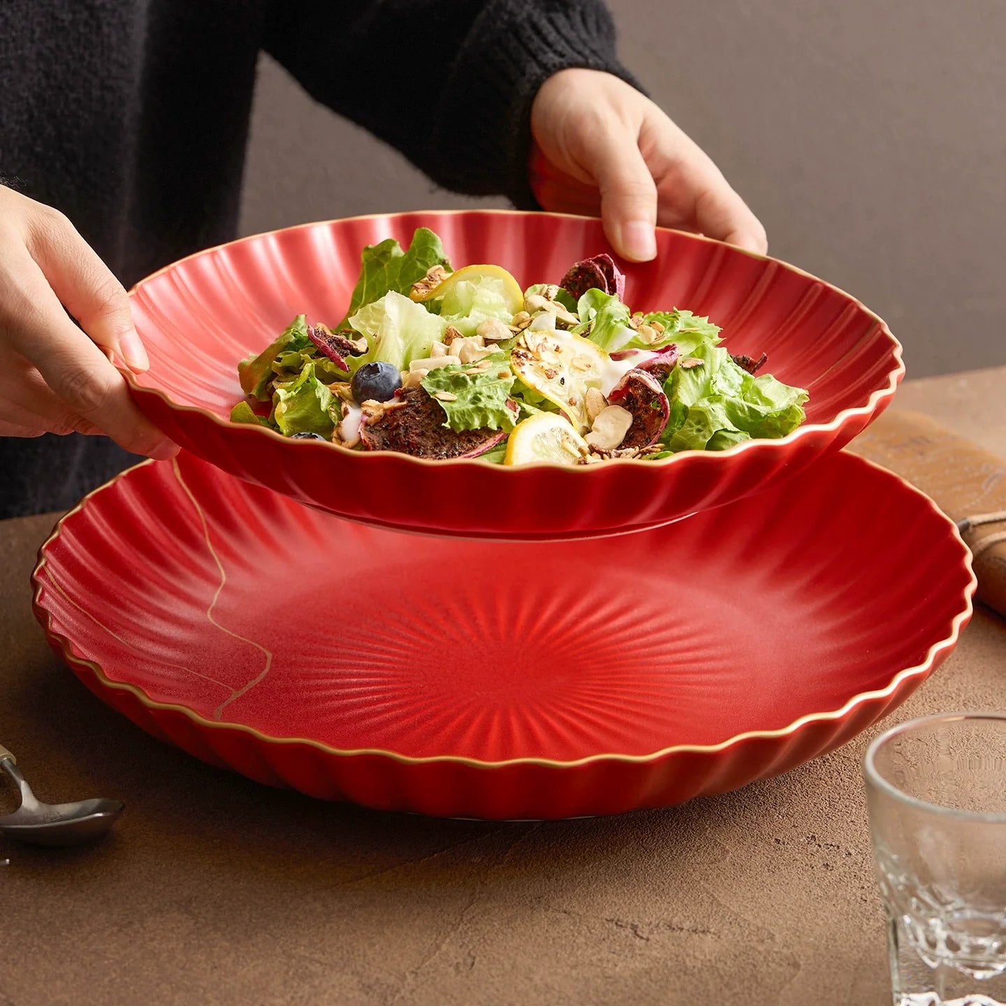 Luxury Red Ceramic Salad Bowl – Elegant Wave Edge with Golden Detailing-3