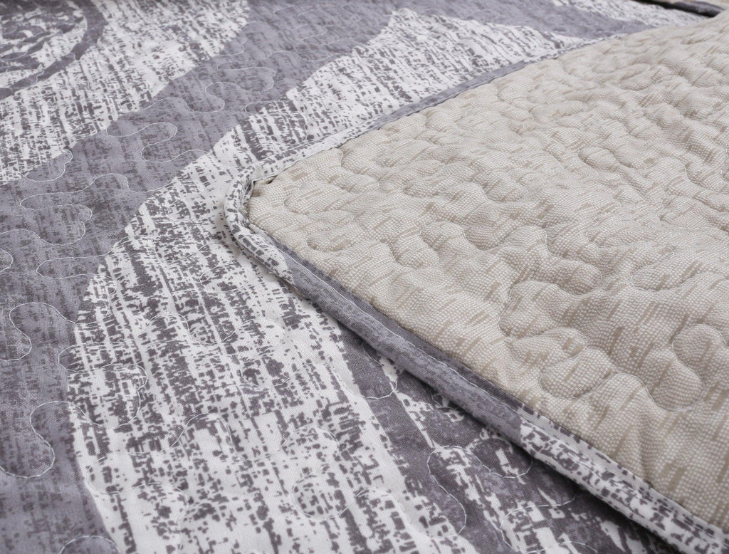 DaDa Bedding Rustic Grey Mosaic Distressed Medallion Reversible Quilted Bedspread Set (SD16299)-4