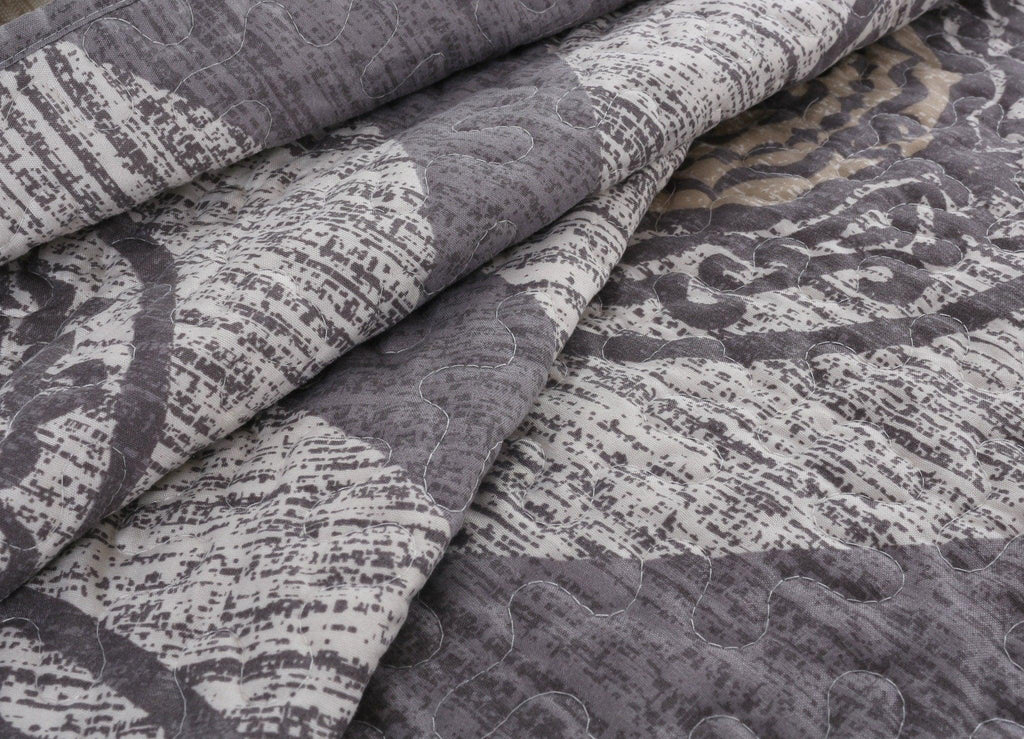 DaDa Bedding Rustic Grey Mosaic Distressed Medallion Reversible Quilted Bedspread Set (SD16299)-3