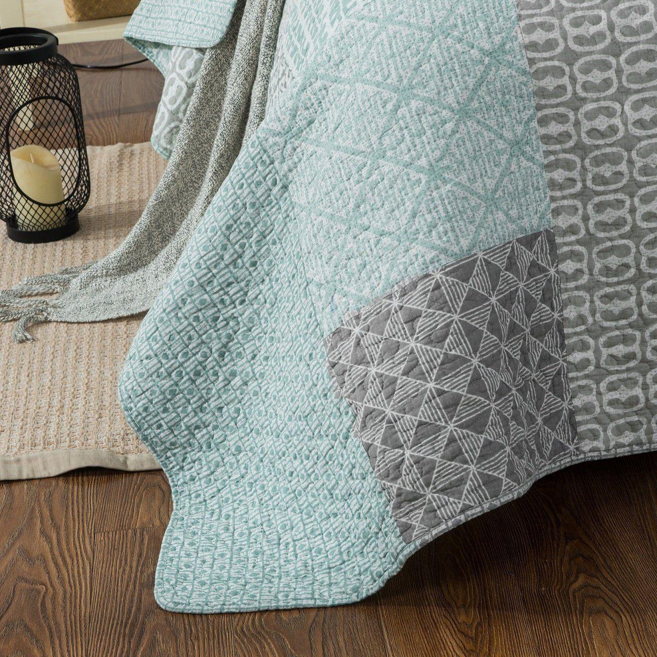 DaDa Bedding Contemporary Mint Green Grey Geometric Cotton Quilted Bedspread Set (JHW-804)-3