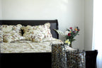 DaDa Bedding Vintage Cottage Rose Garden Floral Ivory Yellow Cotton Scalloped Quilted Bedspread Set (DXJ103478)