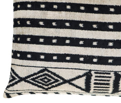 Canvello Luxury Decorative Black & White Throw Pillow | 16 x 24 in (40 x 60 cm)