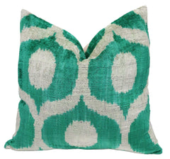 Canvello Throw Luxury Velvet Green Pillow | 16 x 16 in (40 x 40 cm)