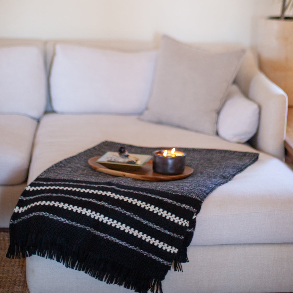 Chunky Black Cuzco Alpaca Throw-3