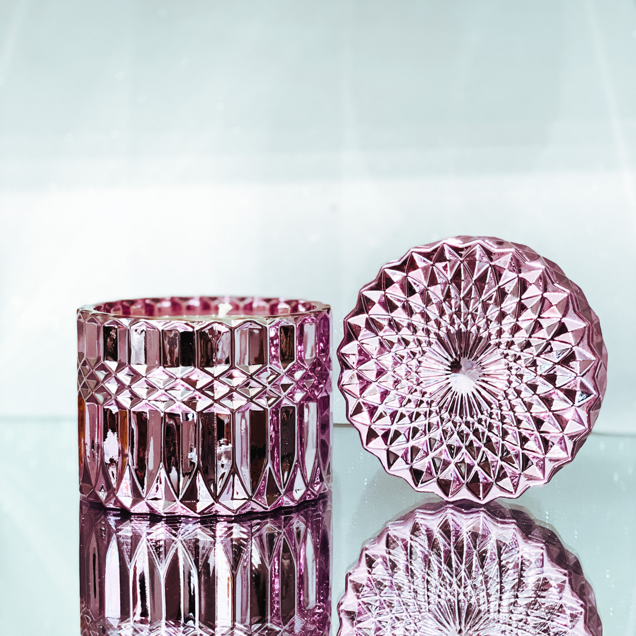 HOLLYWOOD Luxury Candle Scent Inspired By Poppy