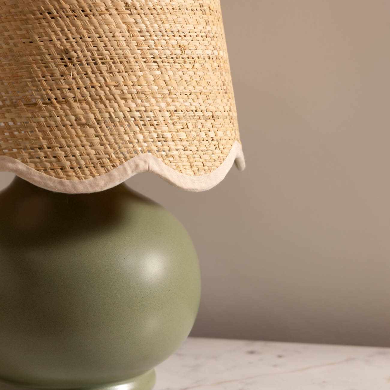 Theisseil Green Table Lamp-3