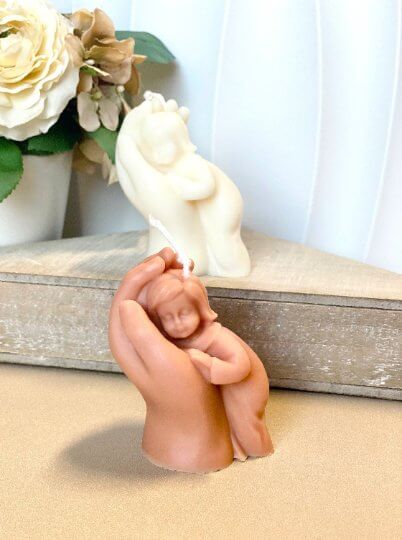 Mother's Touch Scented Candle-3