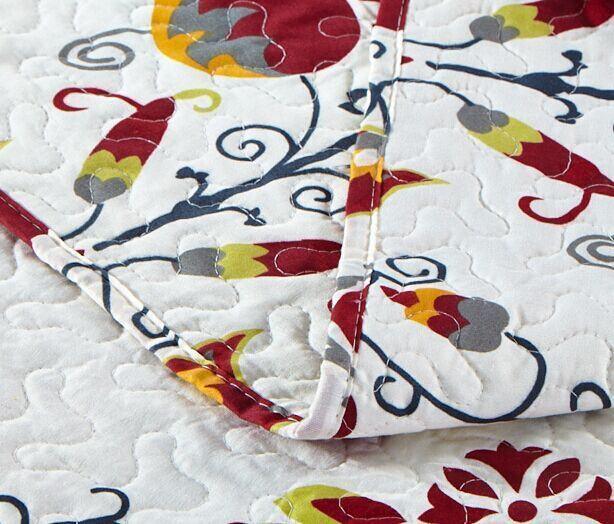 DaDa Bedding Casablanca Garden Mediterranean Floral Red & White Quilted Bedspread Set (HS-11130)-3