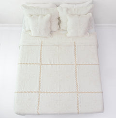 DaDa Bedding Elegant White Floral Beige Matelassé 100% Cotton Coverlet 5Pcs Bedspread Set - King Size (DXJ101796)-1