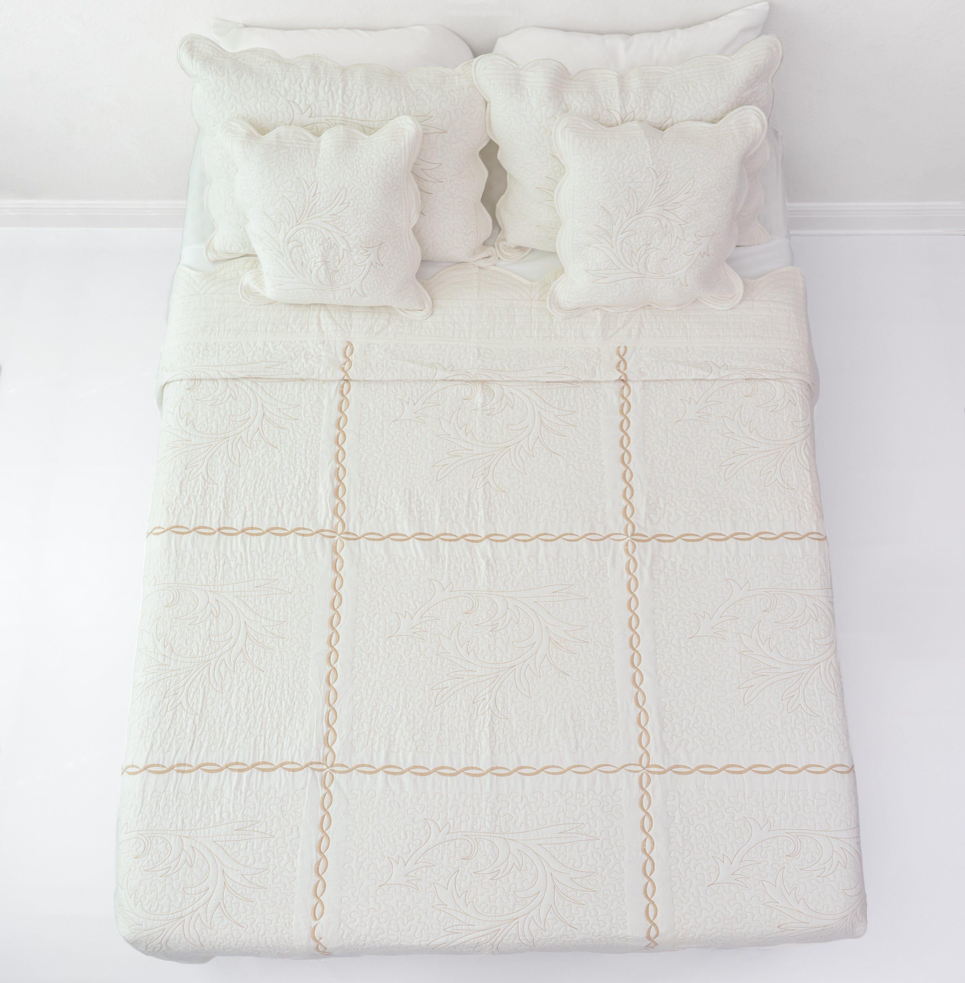 DaDa Bedding Elegant White Floral Beige Matelassé 100% Cotton Coverlet 5Pcs Bedspread Set - King Size (DXJ101796)-1
