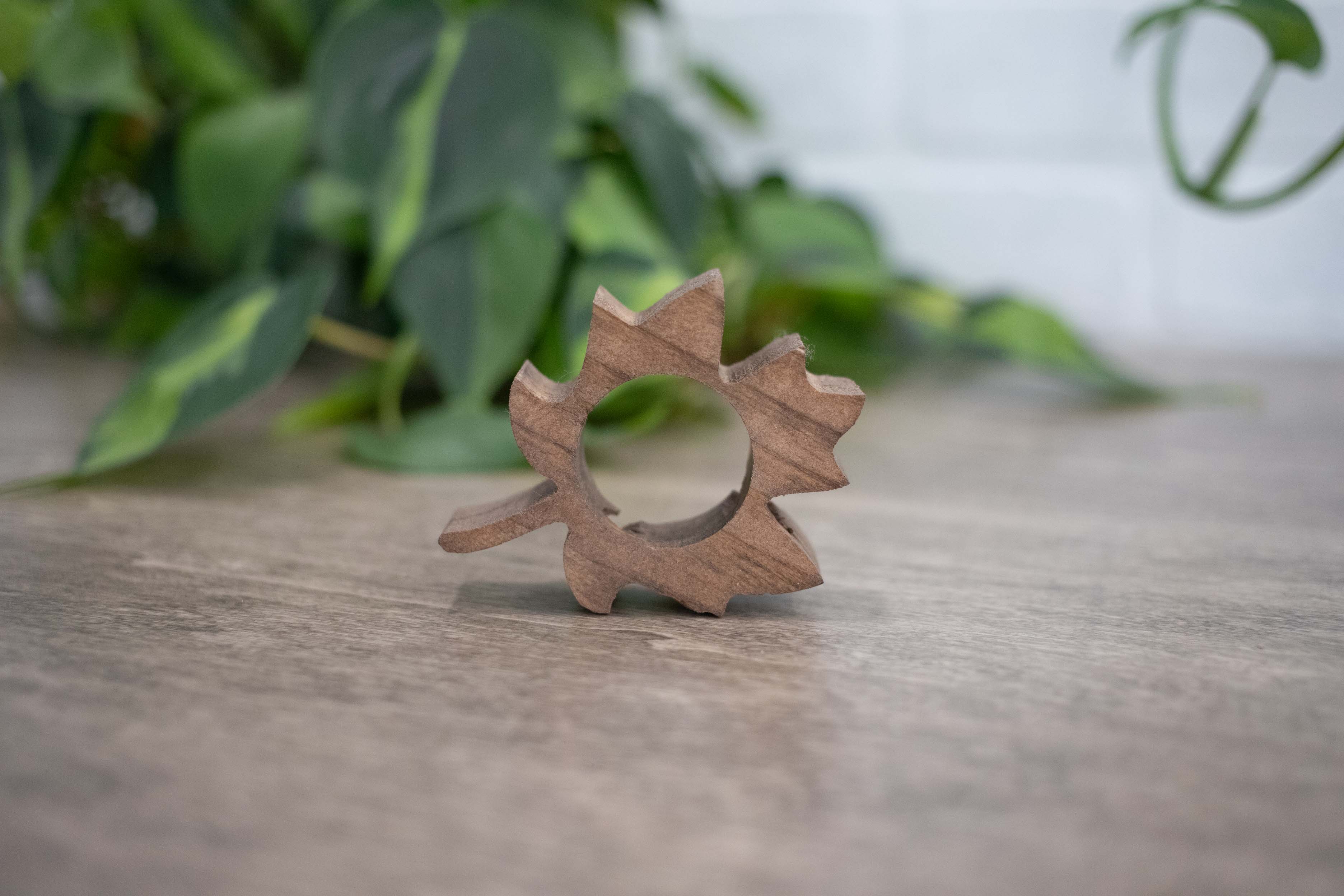 Maple Leaf Napkin Rings, Wood Fall Table Decor, Upright Wood Maple Leaf Napkin Ring-1